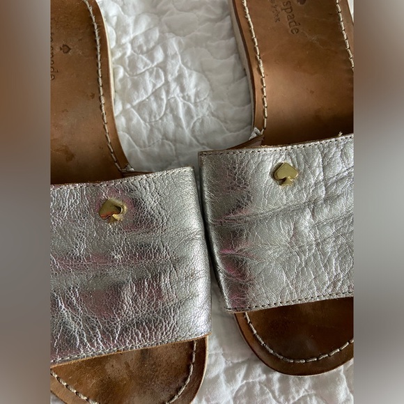 KATE SPADE ♠️ Silver Leather Flats Size 6.5 - Picture 5 of 9